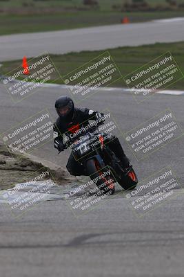 media/Nov-30-2025-TrackDaz (Sun) [[d8b22663df]]/A Group/Session 3 (Off Ramp)/